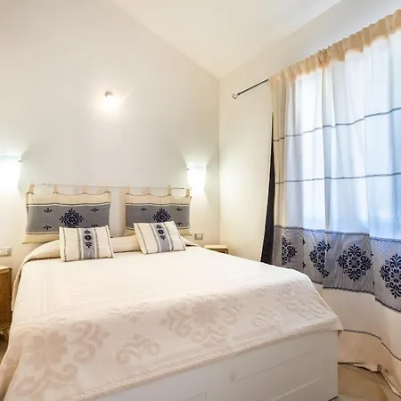 Attico Shardana 2 - Tra Mare E Storia Apartment *